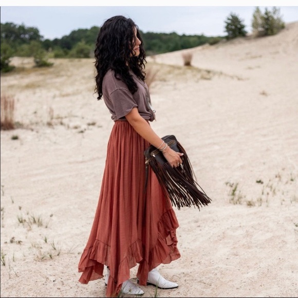 Louis Vuitton boho fringe w 52” leather crossbody strap - Picture 5 of 7